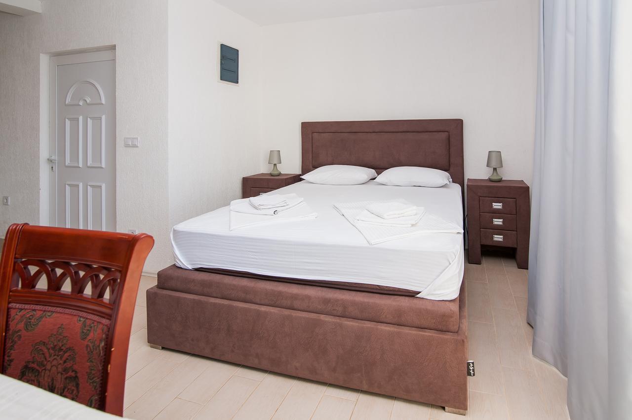 Open Sea Apartments Utjeha Εξωτερικό φωτογραφία